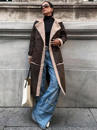 Manteau long en peau lainée doublé de peluche pour femme