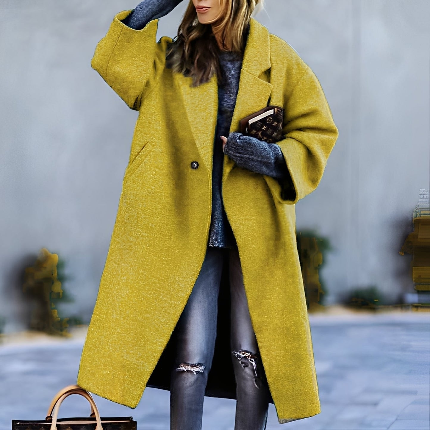 Manteau féminin élégant, classique et ample