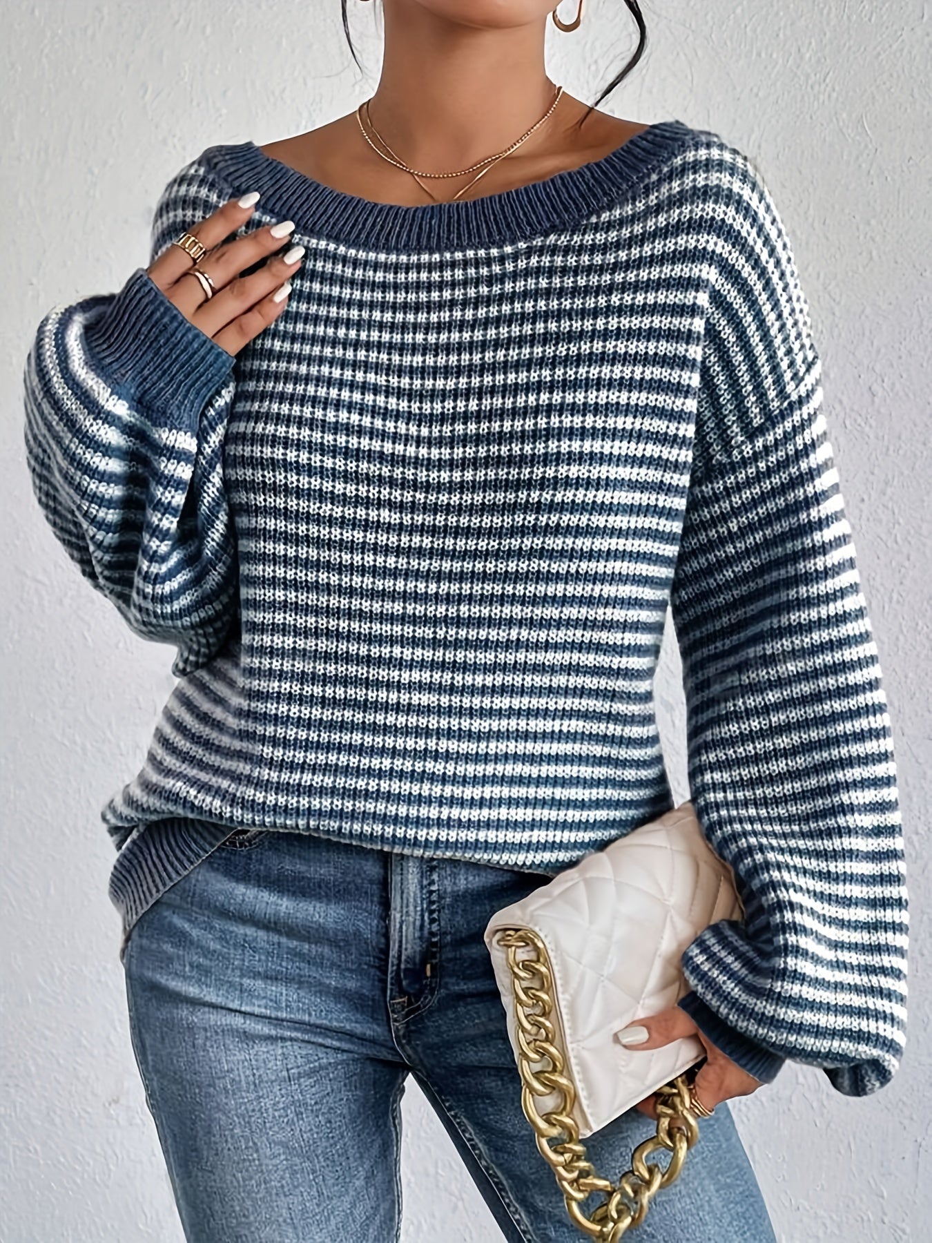 Pull rayé lumineux confortable et doux