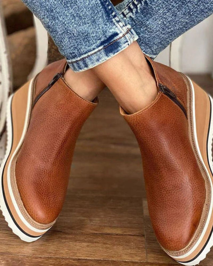 Bottes élégantes pour femmes à talons hauts