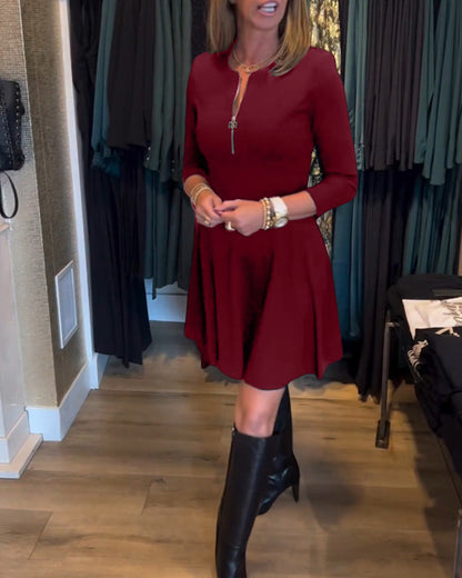 Robe élégante unie à fermeture éclair pour femme