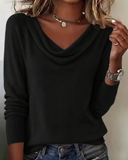 Pull doux à manches longues avec détails en peluche