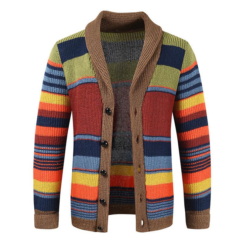 Cols roulés tendance, design coloré