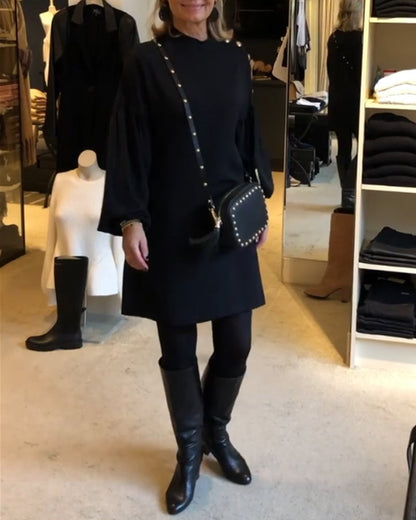 Robe de soirée noire à manches bouffantes