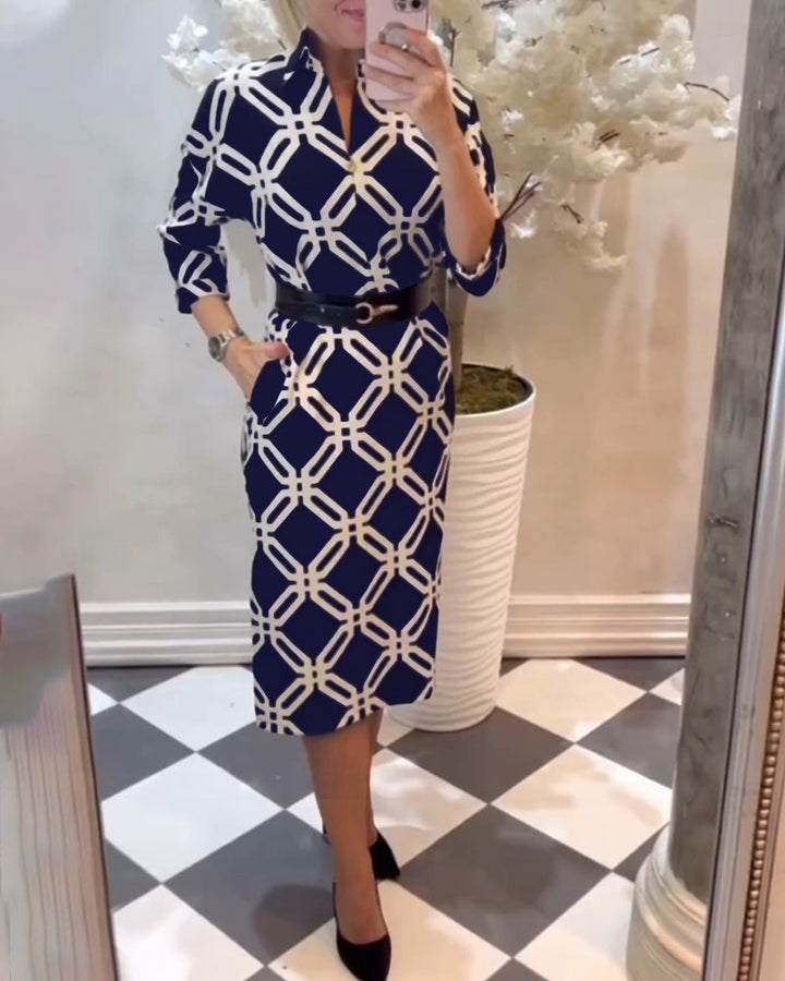 Robe à motif géométrique et fente latérale