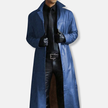 Long manteau en cuir élégant à la coupe cintrée