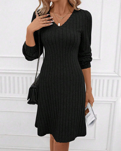 Robe femme élégante unie col en V