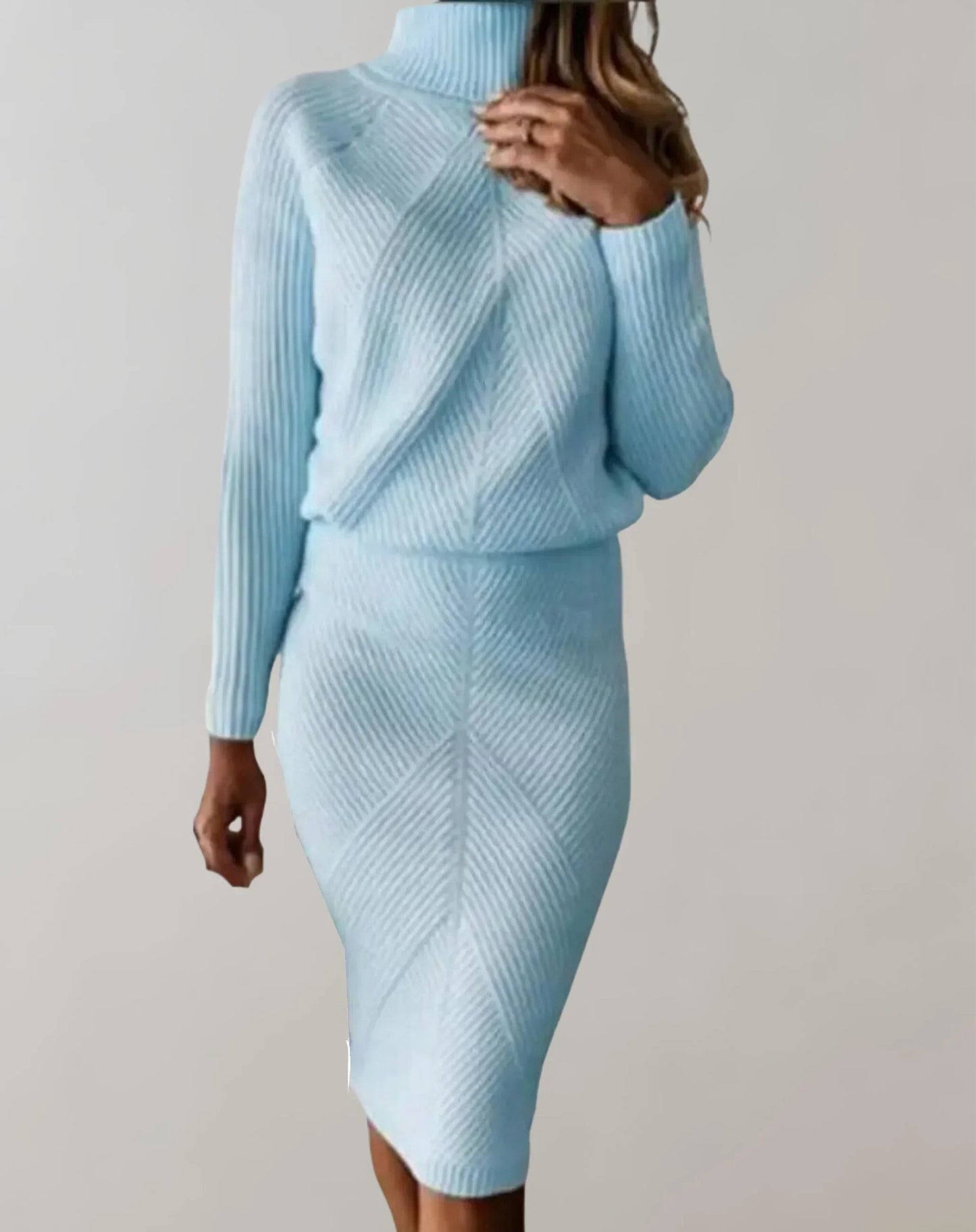 Ensemble deux pièces chic pour femme, pull col roulé coupe ajustée et jupe midi