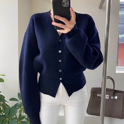 Cardigan élégant pour femme au design classique