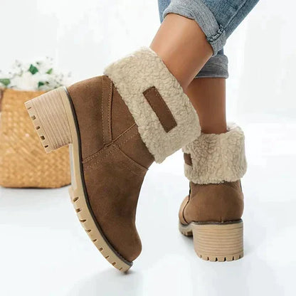 Bottes élégantes à talon carré