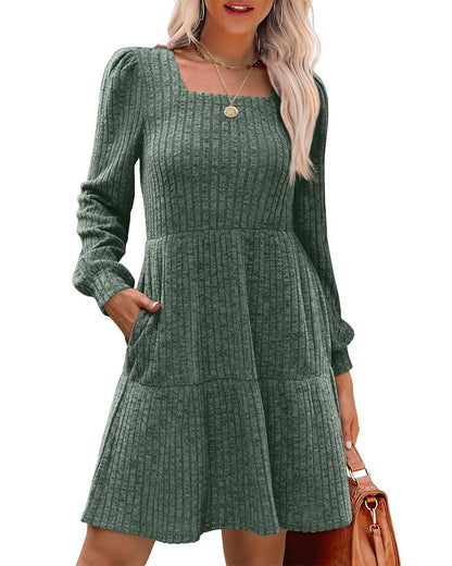 Robe élégante pour femme, col carré, côtelée