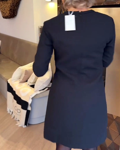 Elegantes Frauenkleid im Chanel Look - IdealeKleiden