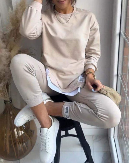 Ensemble deux pièces tendance pull et pantalon
