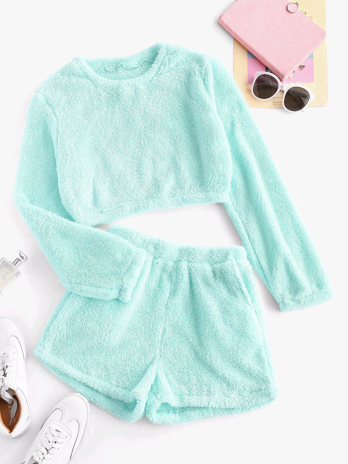 Ensemble de pyjama douillet en peluche pour femmes