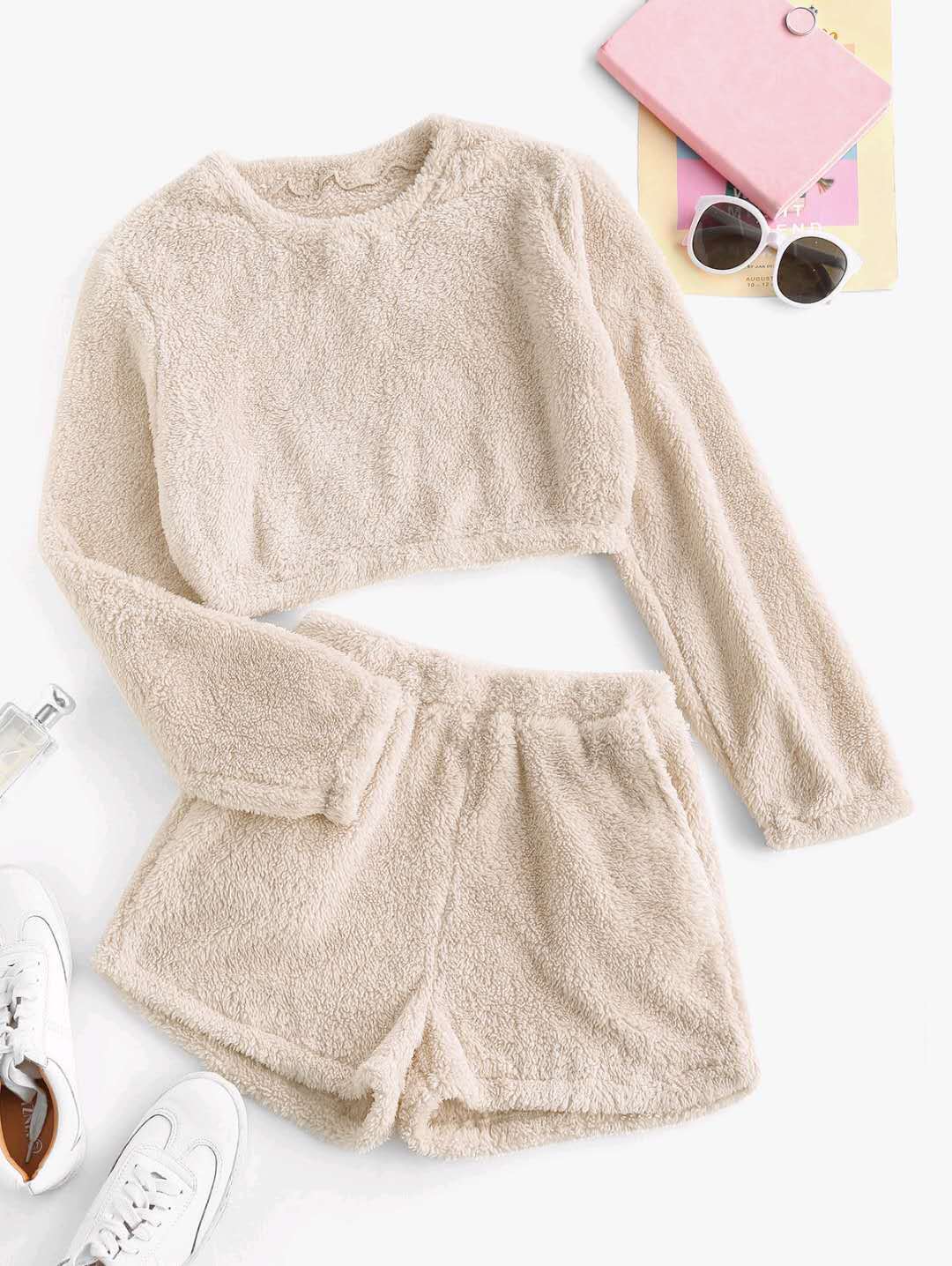 Ensemble de pyjama douillet en peluche pour femmes