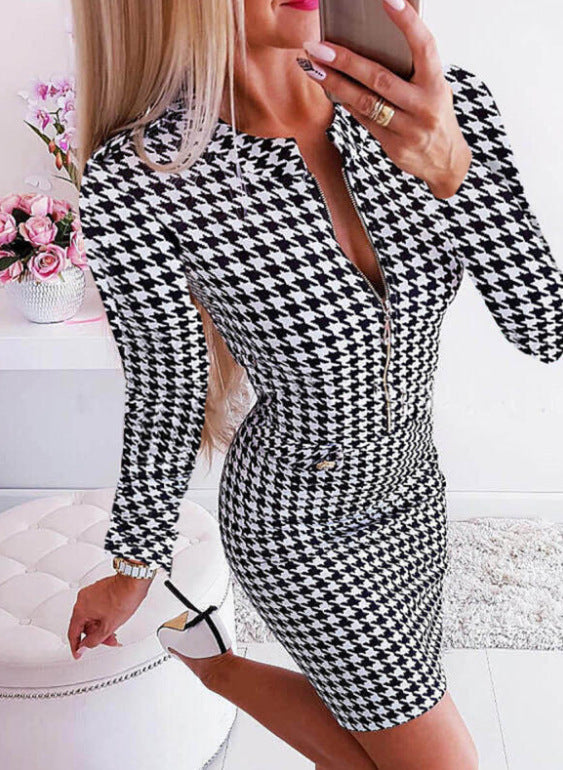 Robe élégante pour femme motif pied-de-poule cintrée