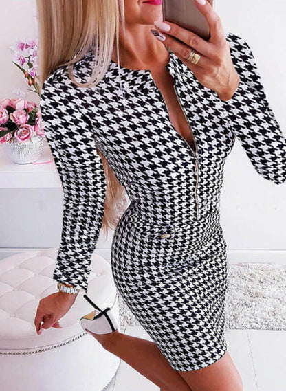 Robe élégante pour femme motif pied-de-poule cintrée