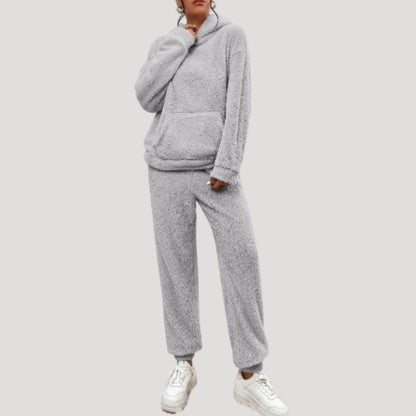 Ensemble de survêtement douillet à capuche pour femme (Collection Printemps)
