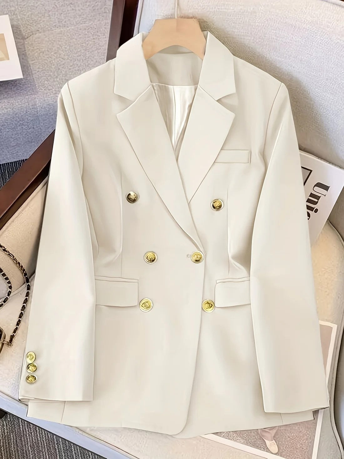 Blazer de costume élégant coupe slim boutons dorés