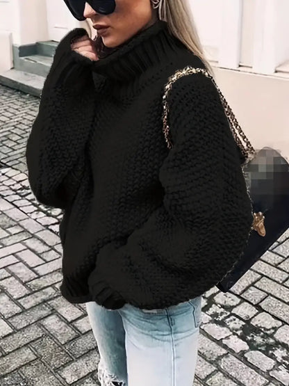 Pull col roulé uni et élégant