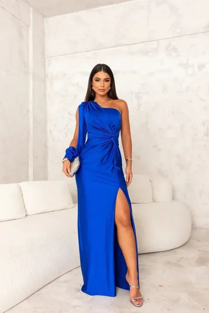 Robe femme élégante, coupe asymétrique (une épaule)