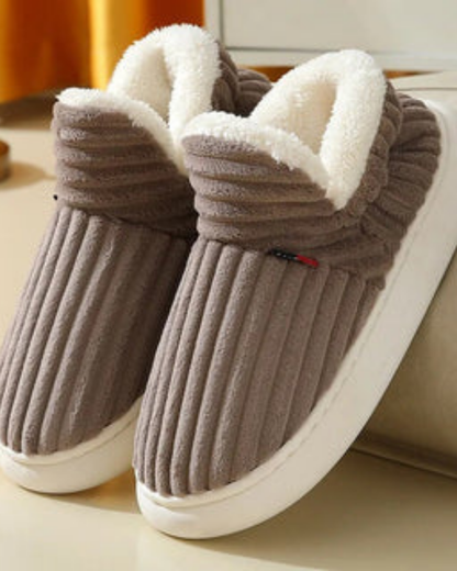 Pantoufles douillettes d'hiver pour femmes