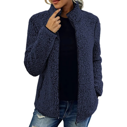 Veste femme douce en teddy, col montant, avec fermeture éclair