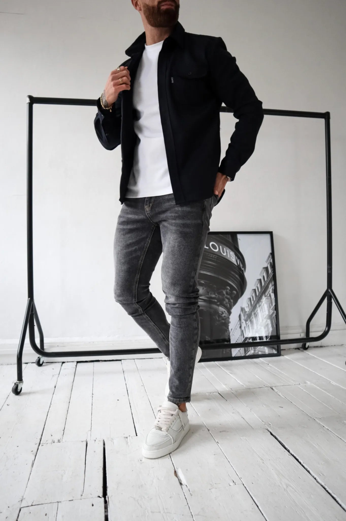 Veste élégante pour femme, style boutonné