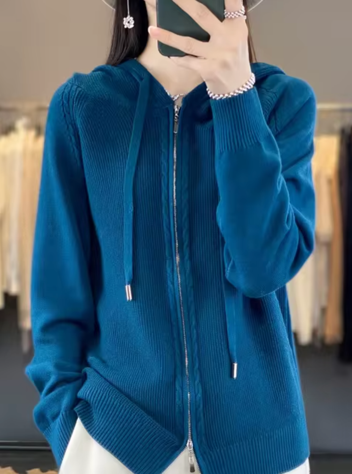 Cardigan à capuche douillet