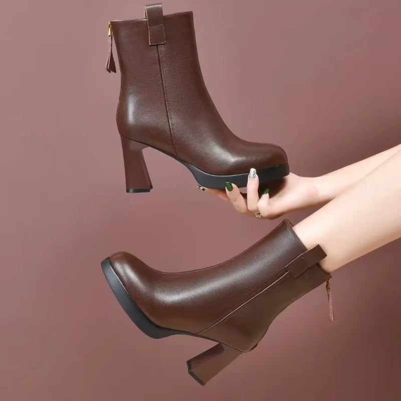 Bottes élégantes à talons hauts et bout pointu pour femmes