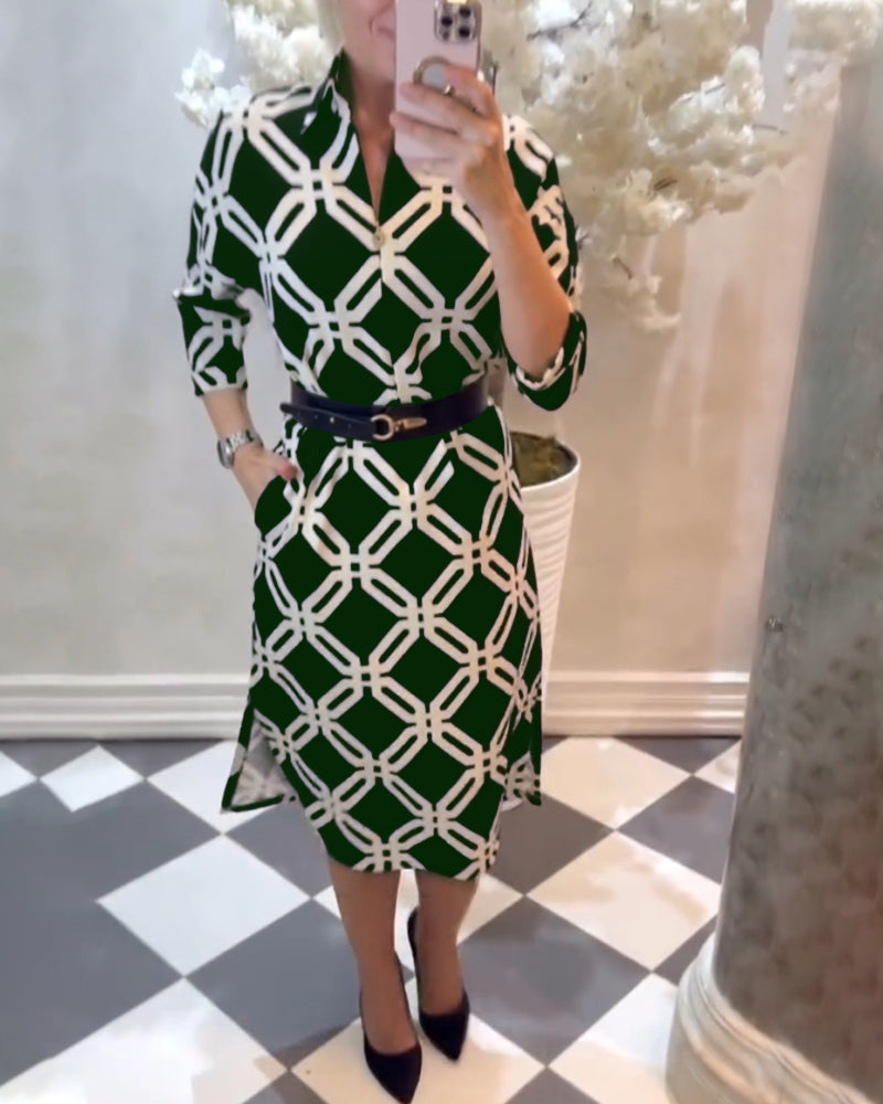 Robe à motif géométrique et fente latérale