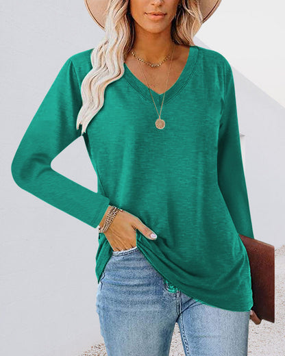 Les chaussures et accessoires pour femmes ne sont pas pertinents, le titre est également incorrect, par conséquent
T-shirt femme manches longues col V