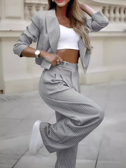 Ensemble pantalon blazer rayé élégant