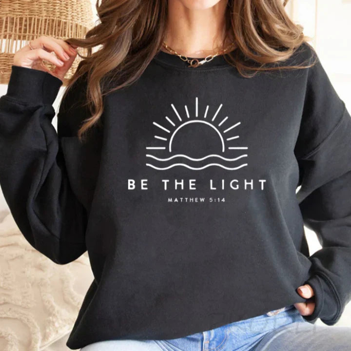 Stylischer Pullover Be The Light - IdealeKleiden