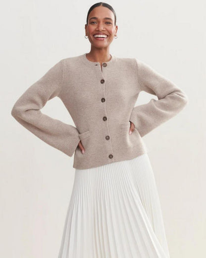 Cardigan femme moderne et élégant