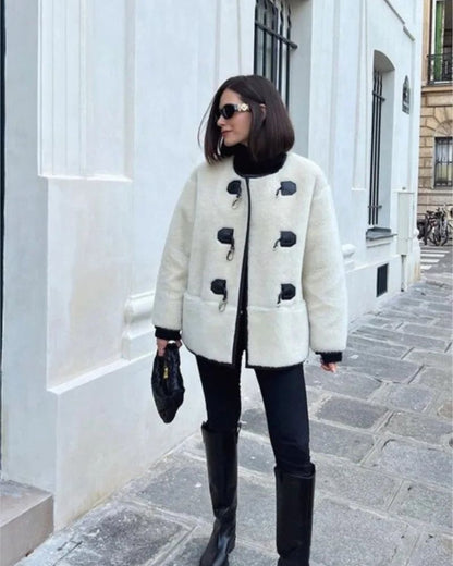 Élégant manteau en laine pour femme style classique