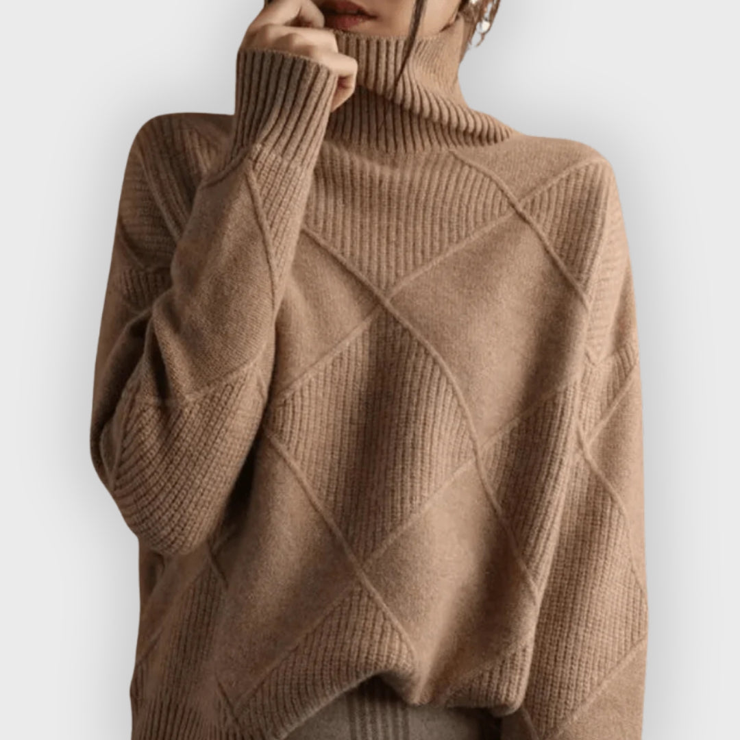 Pull over doux pour femme col roulé élégant
