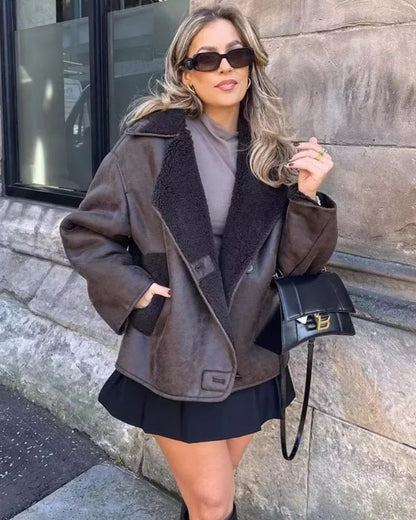 Veste élégante pour femme style moderne