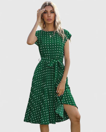 Robe chic à manches courtes et jupe plissée pour femme