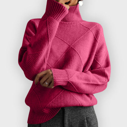 Pull over doux pour femme col roulé élégant