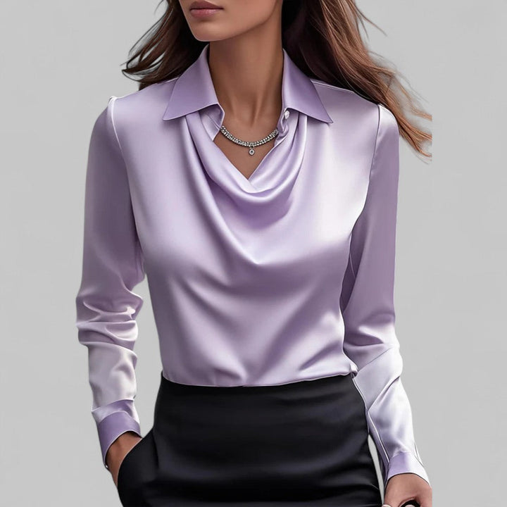 Chemisier femme élégant avec col bénitier aspect satin