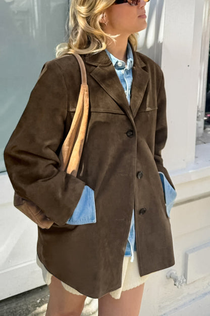 Blouson en cuir élégant au design rétro