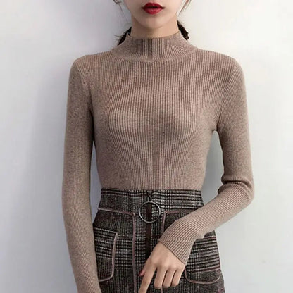 Pull doux côtelé en laine pour femme