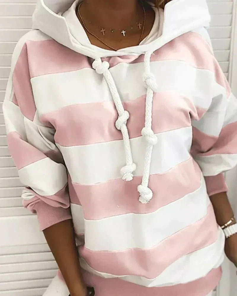 Hoodie confortable avec détails tricotés et coupe décontractée