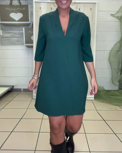 Robe élégante à col en V et manches courtes