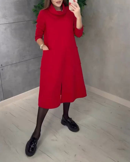 Robe à col roulé et poches latérales