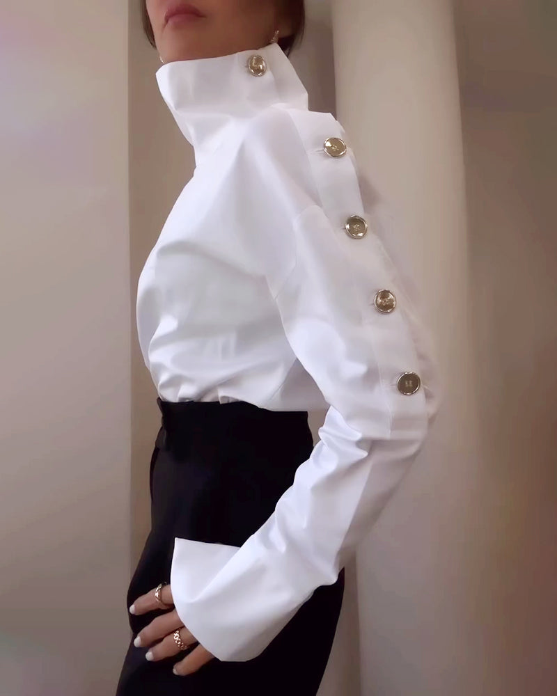 Robe élégante à col montant