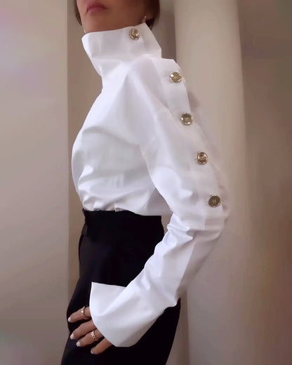 Robe élégante à col montant