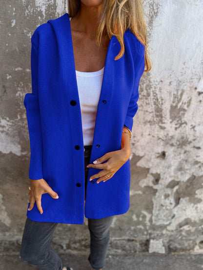 Longue veste en laine pour femme à capuche et boutonnage confortable