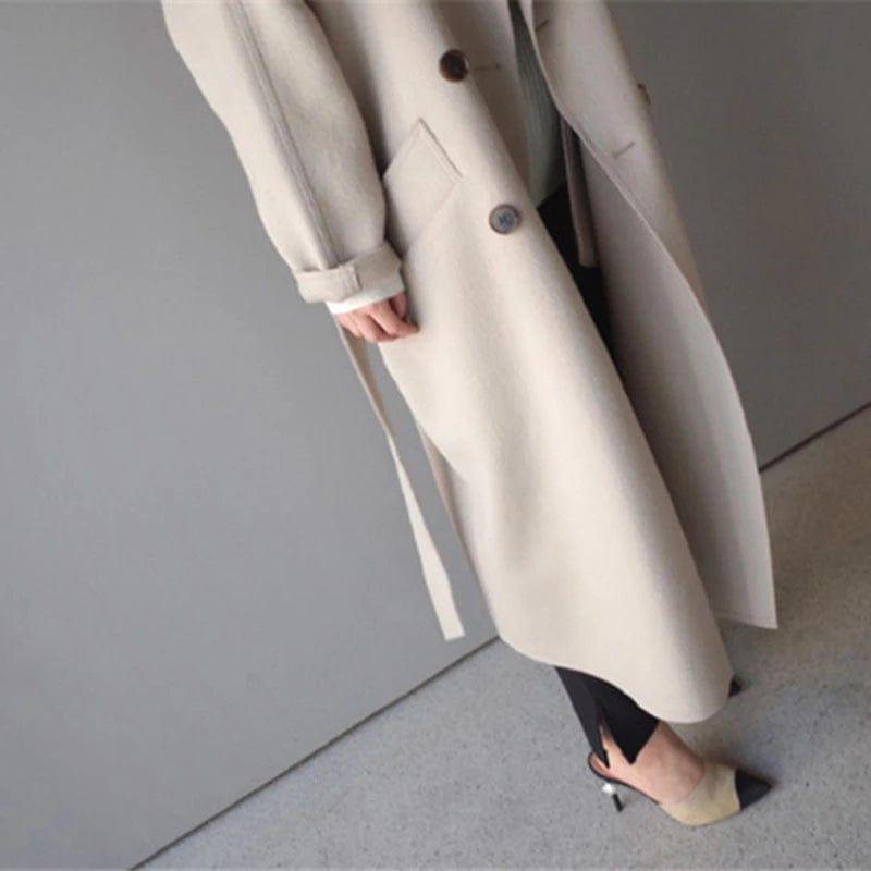 Langer Damen-Wollmantel Elegantes Design - IdealeKleiden